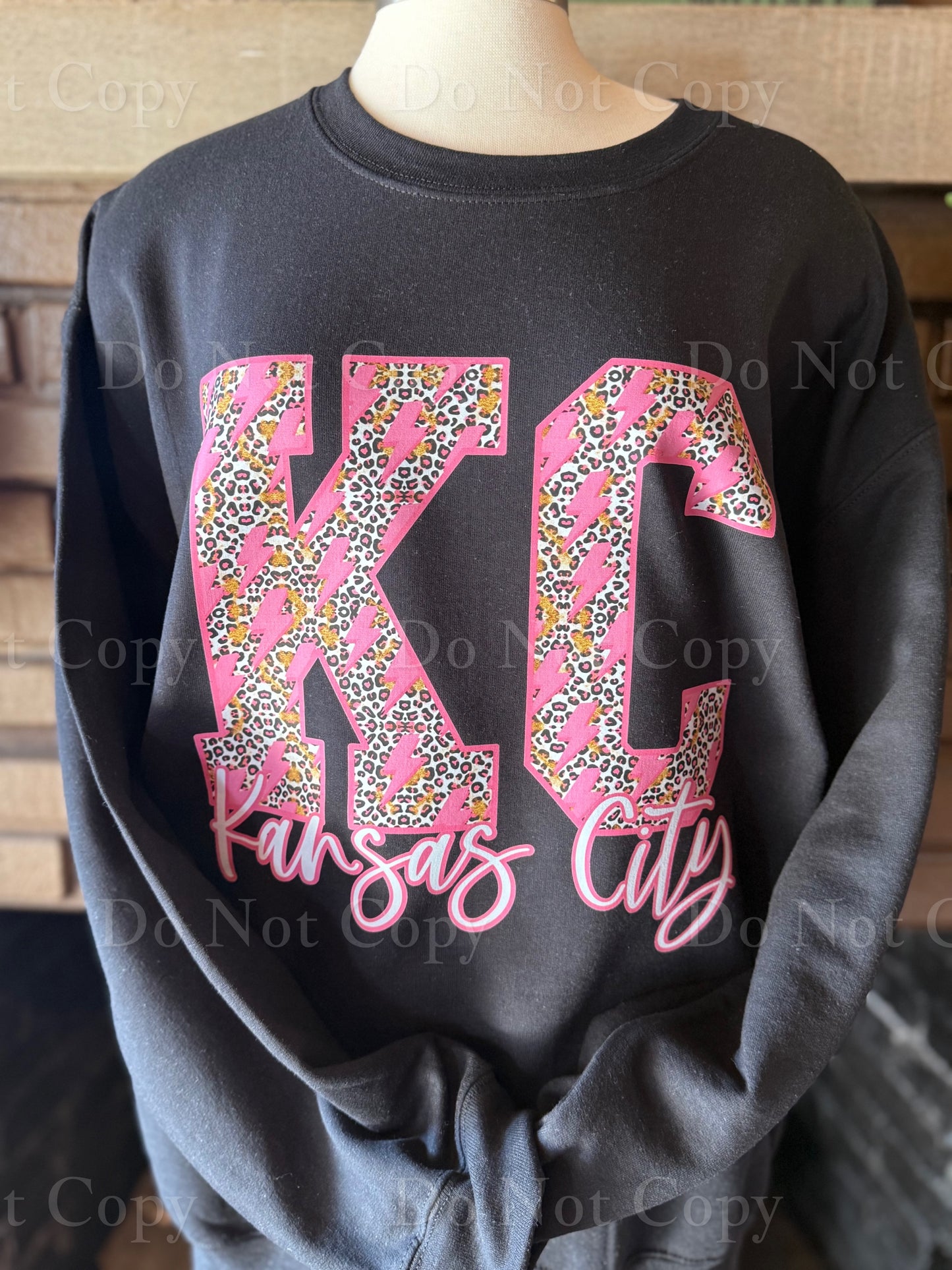KC pink lightning bolt