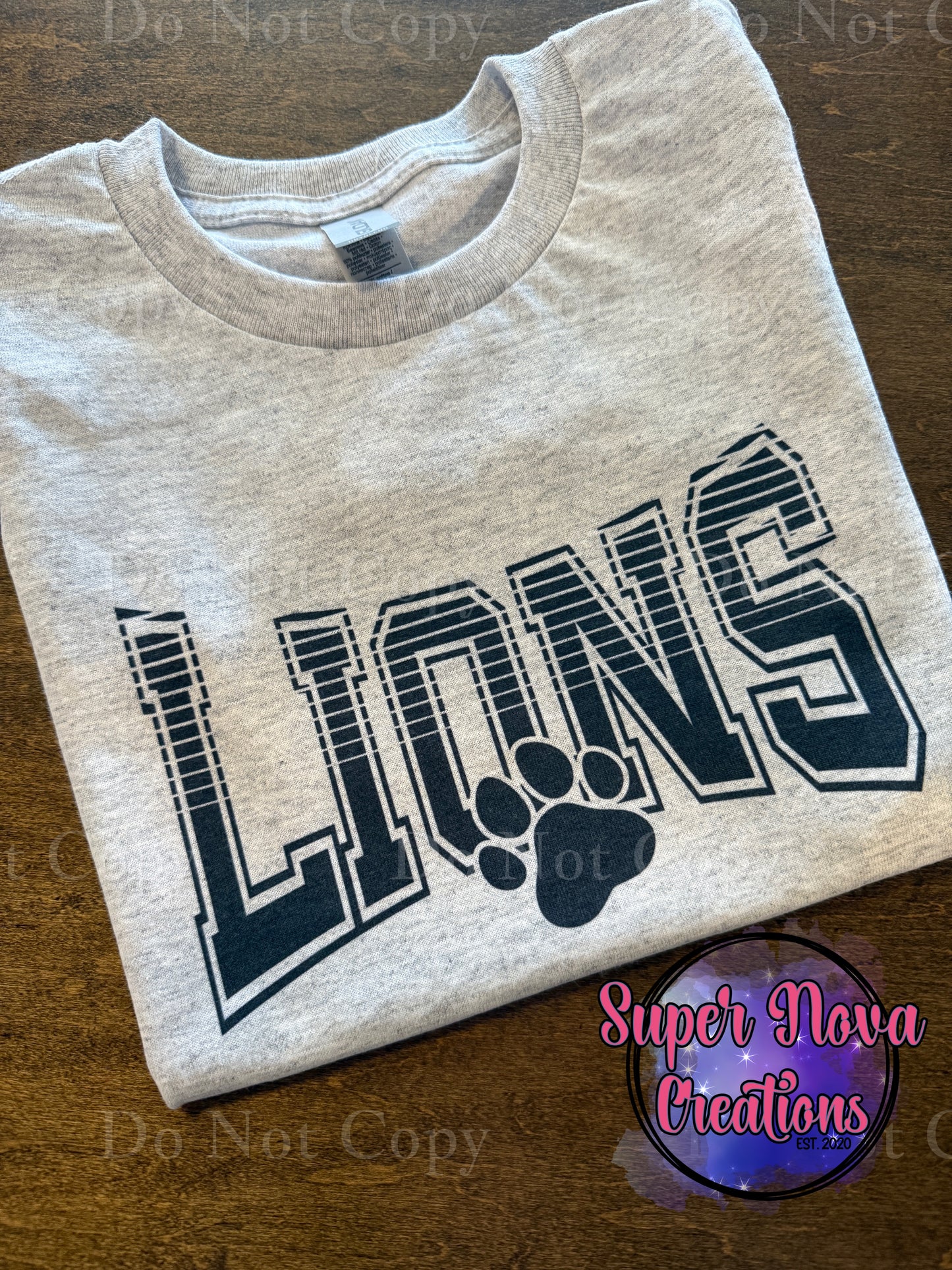 Lions with Paw print